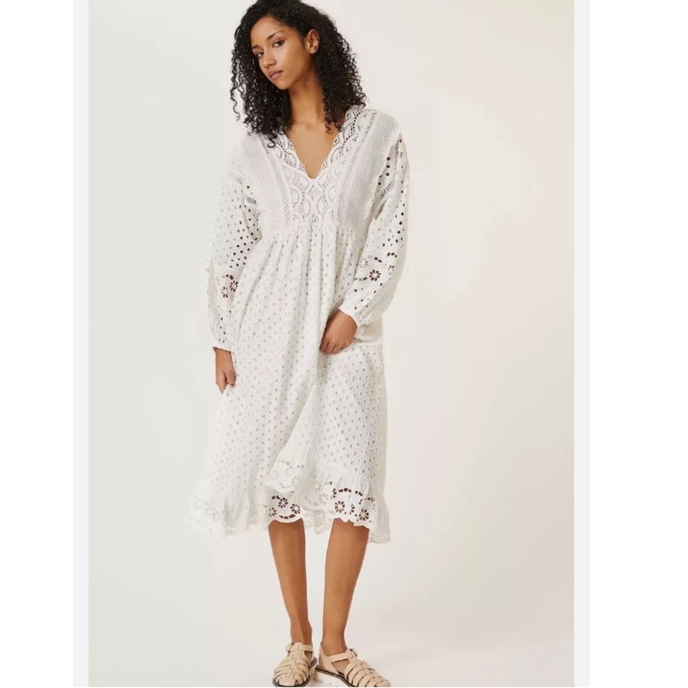 FOREVER THAT GIRL LACE MIDI DRESS